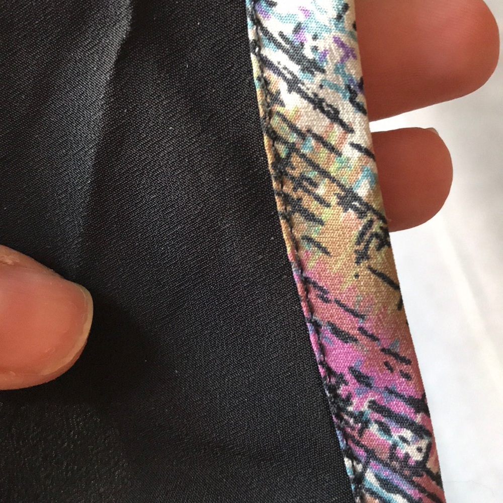 Silk-Like Top - Picture 2 of 3